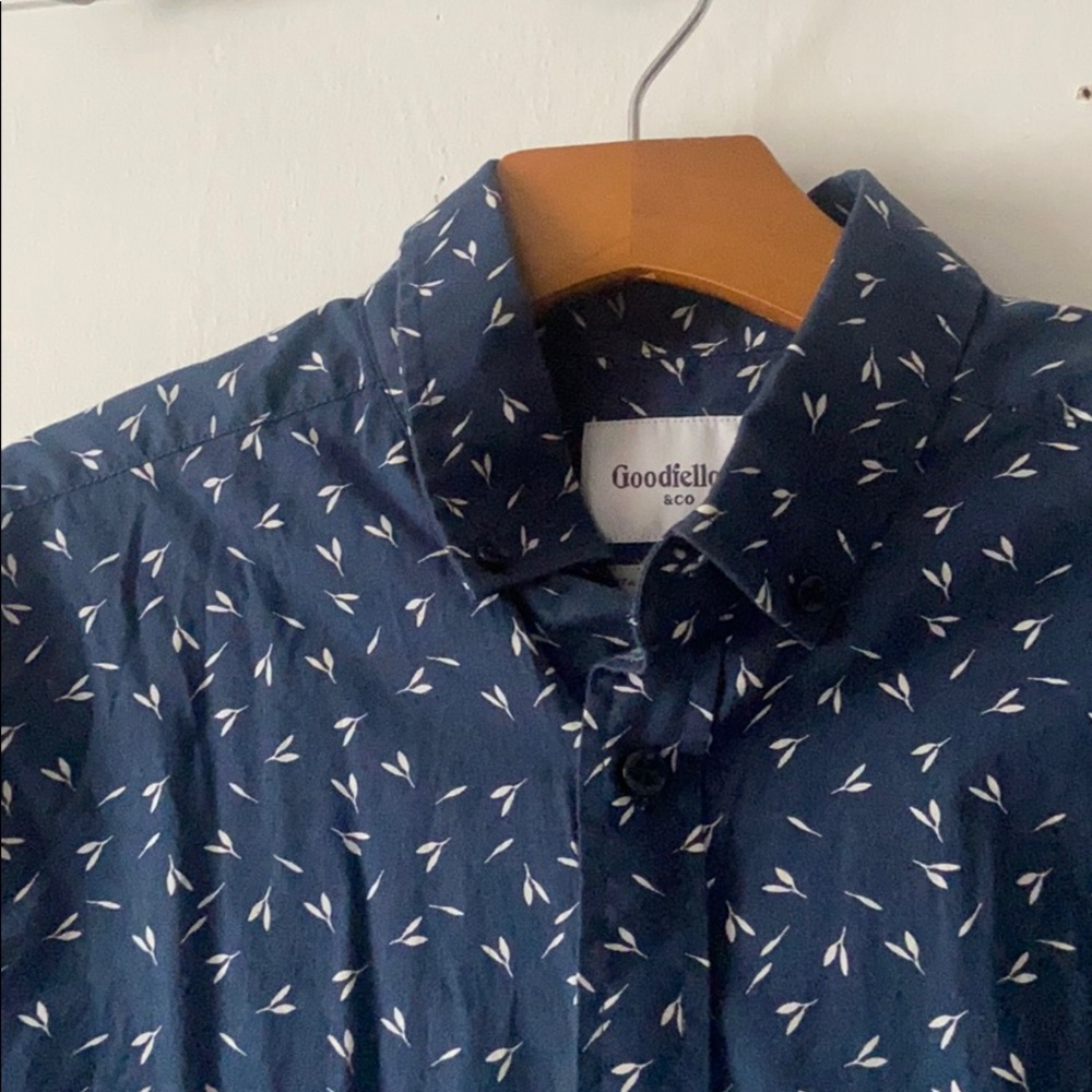 Goodfellow Short Sleeve Shirt